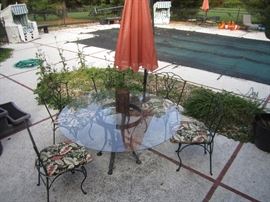 SEVERAL PATIO SET