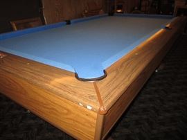 BRUNSWICK POOL TABLE ON WHEELS