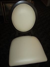 DINING ROOM TABLE 6 CHAIRS AND BUFFET