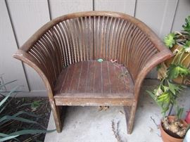 OVAL CHAIR