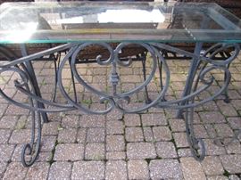 DETAIL OF WROUGHT IRON TABLE