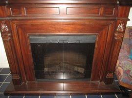 FREE STANDING FIREPLACE 