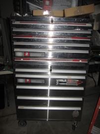 TOOL CHEST