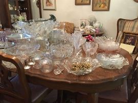 Dinning table with matching chairs. 