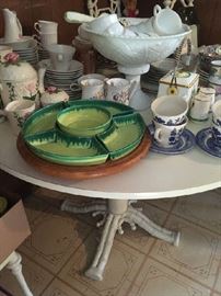 Round table, vintage lazy suzan, blue and white, dishes