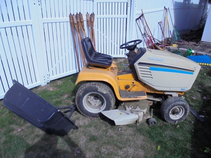 Cub Cadet Garden Tractor Riding Mower, Model 1541, circa 1990-1991, Kohler gasoline engine, 2-cylinder, air-cooled, 691 cc. with rear triple bag mulcher. 45" wheel Base
Condition:Runs great, Moves without issue, Blade moves up and down and runs
Shipping: No
Size: 684 pounds, 2 wheel drive,
Location: Shed