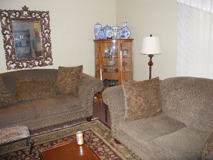 Great condition sofa and loveseat