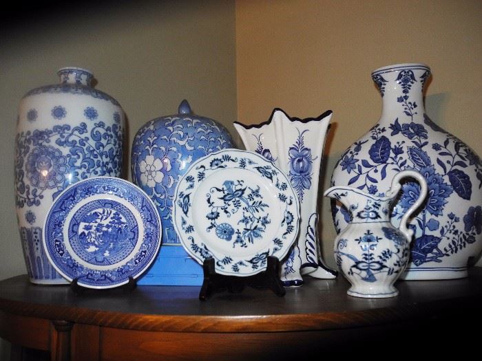 Many blue and white pieces