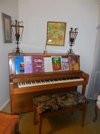 Vintage Wurlitzer Spinet Piano