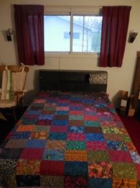 Vintage Colorful Bed Quilt Full Size