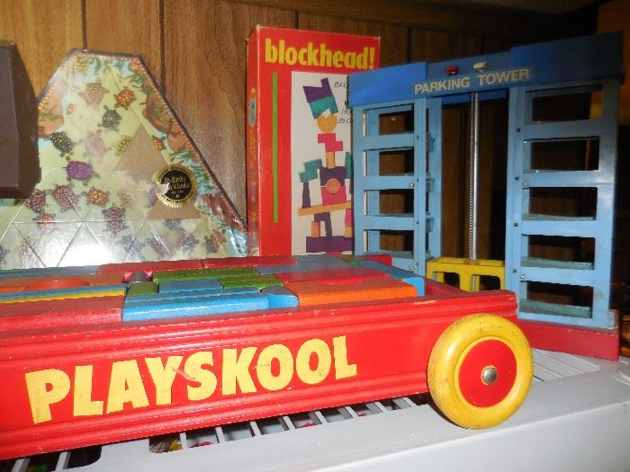 Vintage Wood Playskool Blocks Wagon