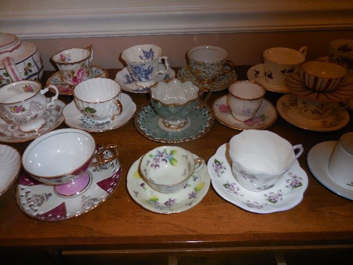 Vintage Tea Cups/Saucers