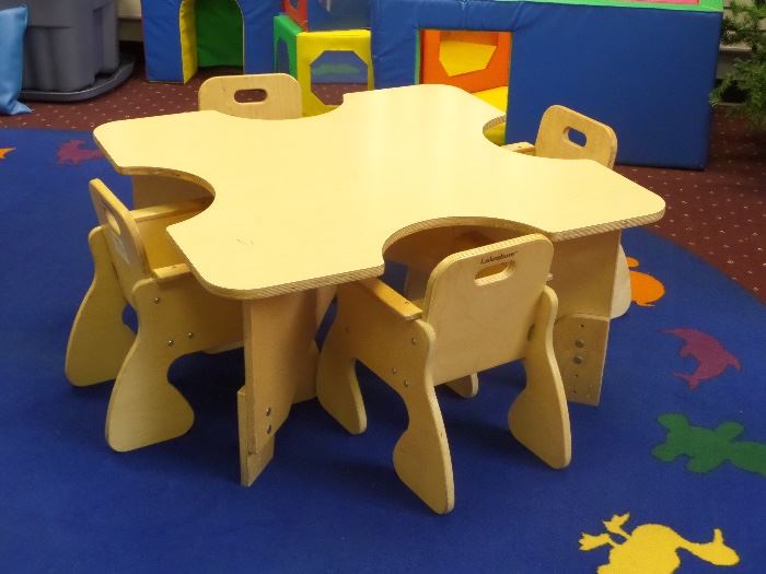 Infant/Toddler Transition Table & Chairs.