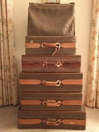 Lovely set of vintage tweed/leather Hartmann luggage