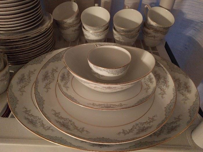 93-Piece set of Mikasa Minuet china