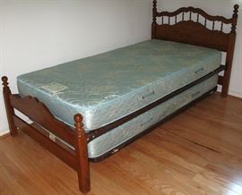 Ethan Allen Twin Trundle Bed