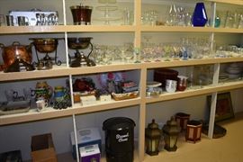 Clam Steamer, Coolers, Napkins and Other Host/Hostess Items