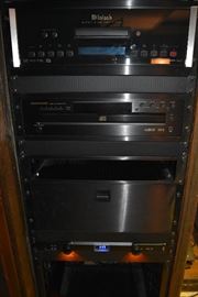 McIntosh MS750, McIntosh MVP871, Panamax M4300-PM, Marantz 5-CD Changer