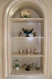 Figurines by Scully & Scully