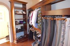 High End Ladies Clothing by Burberry, Brooks Brothers, Armani, Max Mara, Ralph Lauren, and more