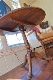 Antique Tilt Top Table