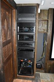 McIntosh MS750, McIntosh MVP871, Panamax M4300-PM, Marantz 5-CD Changer