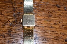 Ladies 18k Gold Rolex Watch