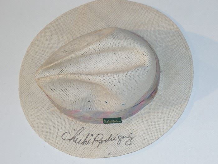 Golfer Chichi's hat