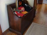 Nice little storage bench