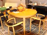 Amazing table and chairs from Roche-Bobois Made by Potocco Italy