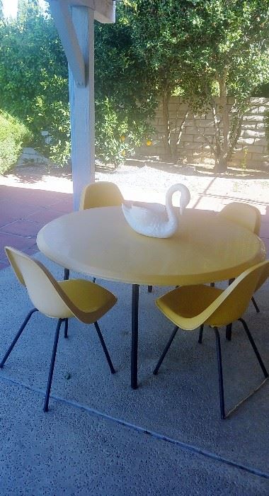 Mid Century Modern table and chair set - Rocklite 