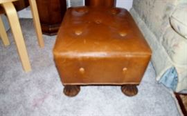 vintage leather ottomen