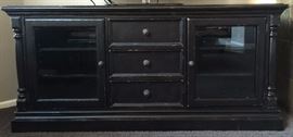 Tommy Bahama Buffet/TV Stand 