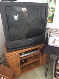 Toshiba TV, TV Stand