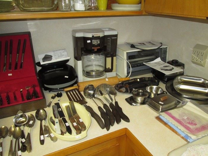 Kitchen--Toaster, coffee maker, grill, Knives