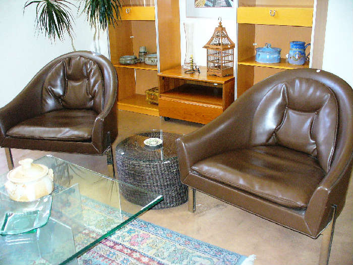 RARE mid-century modern Edward Axel Roffman leather club chairs in EXCELLENT condition