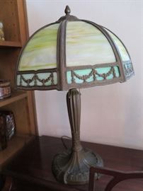Tiffany style table lamp