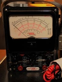 EICO ELECTRONIC VOLTMETER OHMMETER 555