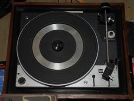 DUAL TURNTABLE