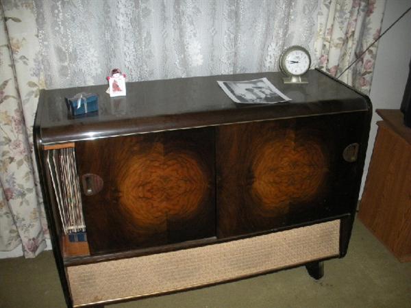 Olympic OPTA Console Stereo