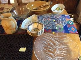 Glassware & pottery/china