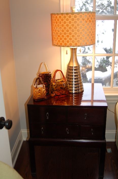 Asian style end table and contemporary lamp (glass purses not for sale)