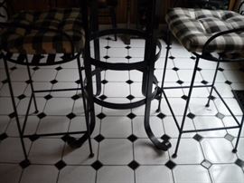 Bistro black iron chairs, base and marble top table, pub height