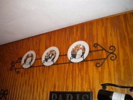 Plate wall display and plates