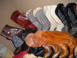 Ladies and Women's boots, shoes, cowboy and western wear...plus hats shoe size 5-6