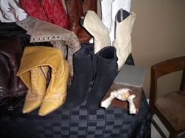 Ladies and Women's boots, shoes, cowboy and western wear...plus hats shoe size 5-6
