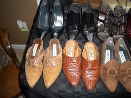 Ladies and Women's boots, shoes, cowboy and western wear...plus hats shoe size 5-6