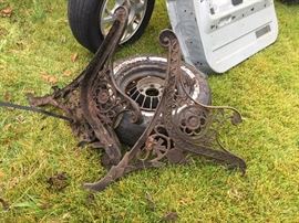 CAST IRON LAWN DECOR