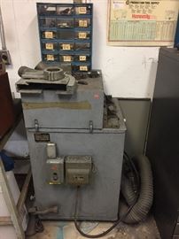 COMMERCIAL DUST COLLECTOR