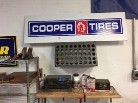 5C COLLETTE RACK, COOPER TIRES ADVERTISING 